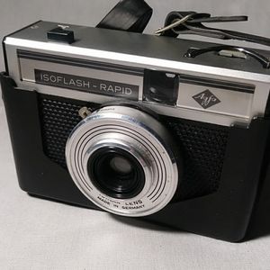AGFA Isoflash-Rapid Camera EX with case